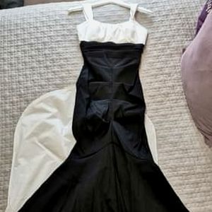 Le Chateau, Size 1/2, Long Mermaid Style Gown